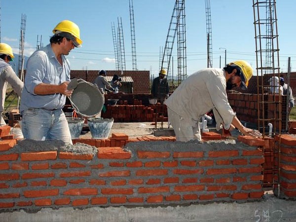 La Uocra calculó que la construcción cuenta con 405.000 trabajadores