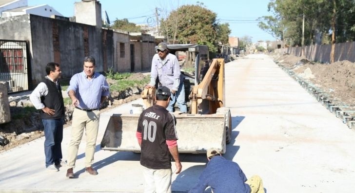 Capitanich supervisó las tareas que el municipio ejecuta en distintos barrios de la ciudad