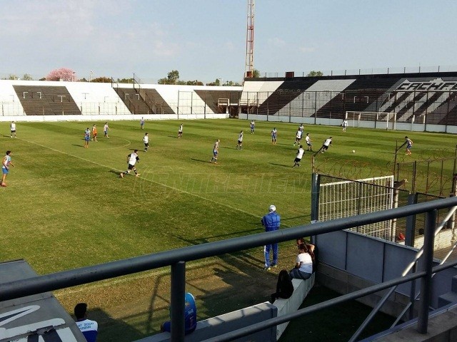 Dos victorias de For Ever ante Villa Alvear
