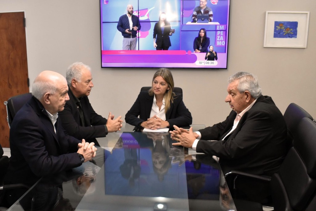 CAMBIO DE AUTORIDADES EN SECHEEP: CARLOS CAMARGO ASUME LA PRESIDENCIA Y RATIFICA LA CONTINUIDAD DE LA GESTI&Oacute;N