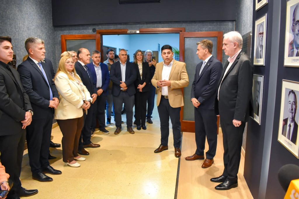 GALER&Iacute;A DE LOS GOBERNADORES: LA HISTORIA CONSTITUCIONAL DEL CHACO TIENE SU LUGAR EN CASA DE GOBIERNO