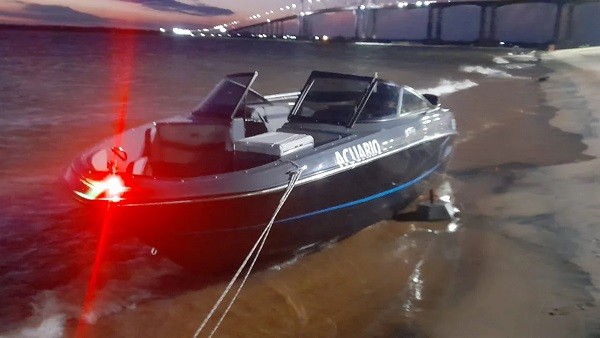 En pleno temporal un hombre desapareci&oacute; en el Paran&aacute; frente a Corrientes