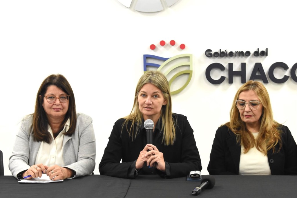 IPRODICH CAPACITAR&Aacute; EN LENGUA DE SE&Ntilde;AS A ODONT&Oacute;LOGOS PARA MEJORAR LA ATENCI&Oacute;N A PERSONAS SORDAS E HIPOAC&Uacute;SICAS