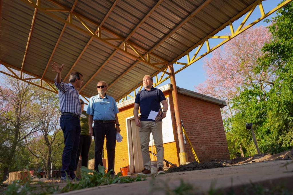 Colonia Benítez: El Gobierno provincial avanza con la construcción del cuartel de Bomberos Voluntarios