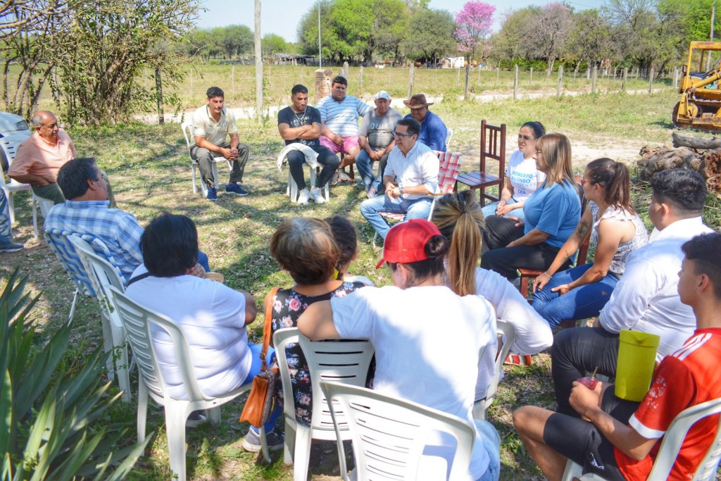Gustavo estuvo en Selvas del RÃ­o de Oro y asegurÃ³ que â€œhay que cambiar la forma de hacer las cosas, que la gente sepa que no puede existir persecuciÃ³n polÃ­tica, discriminaciÃ³n o solamente respuestas para algunosâ€