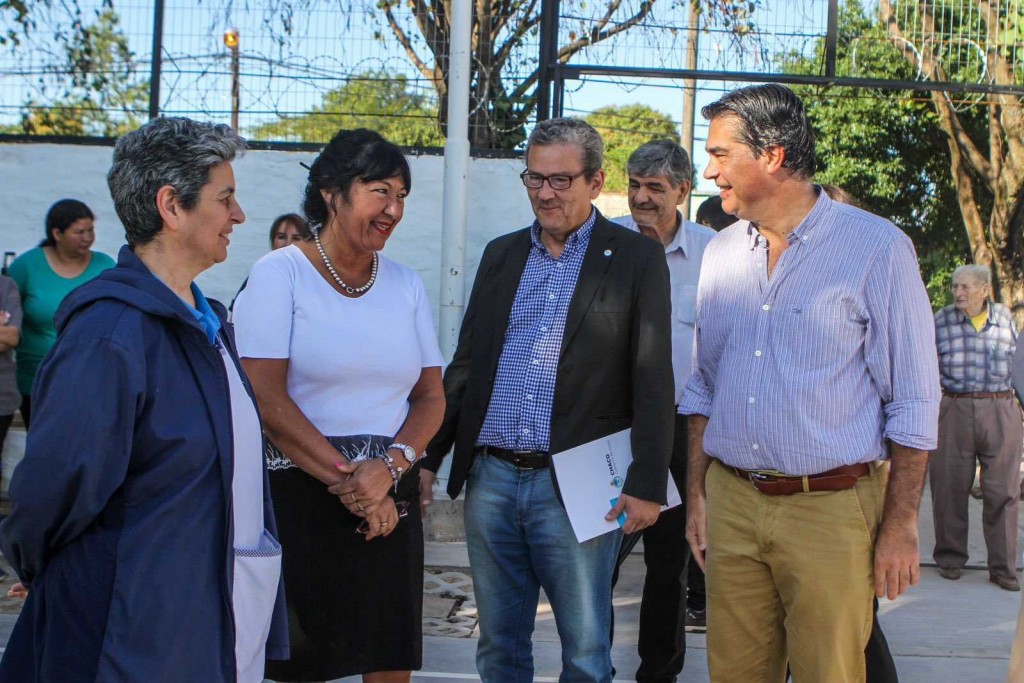 El gobernador inauguró refacciones en la UEGP Nº 27