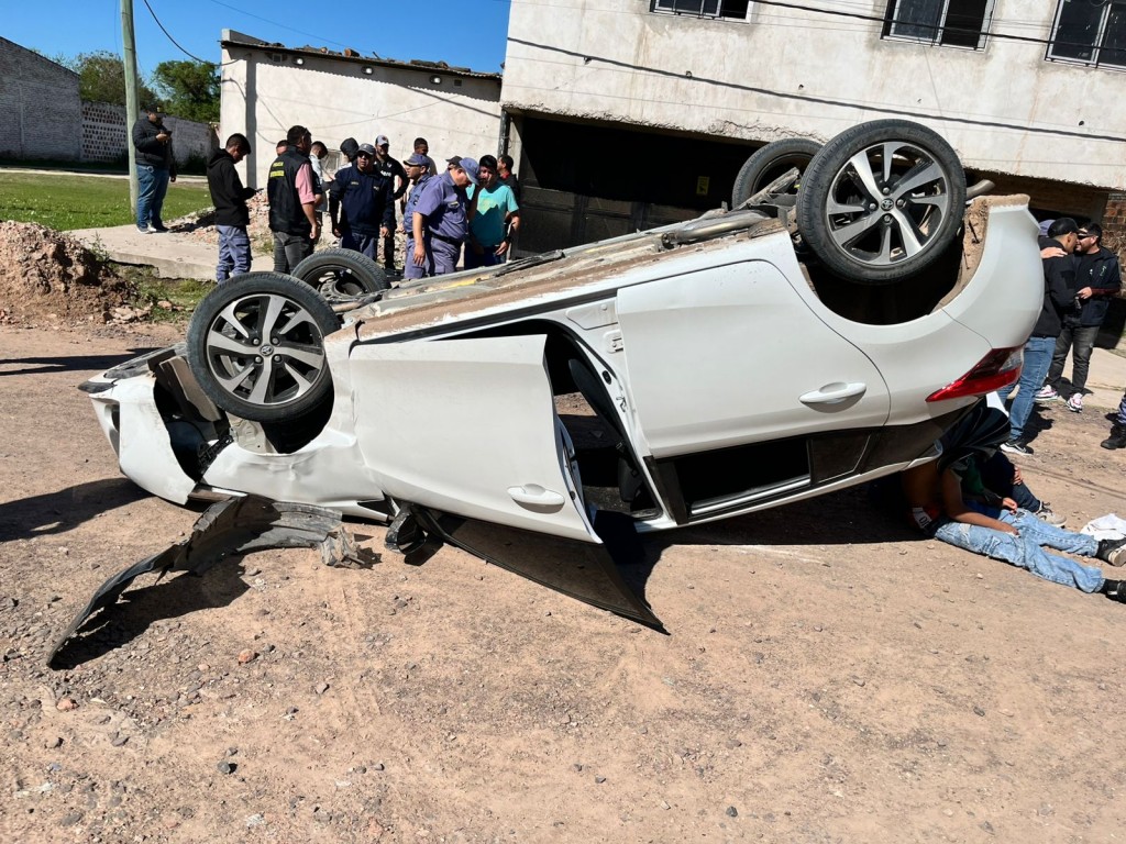 COMISARIA QUINTA  PERSECUCIÓN Y VUELCO