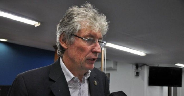 Diputado Provincial Hugo Sager. en  SIN HILOS
