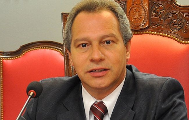 Es una construcción distinta la relación de hoy entre gobierno provincial y nacional