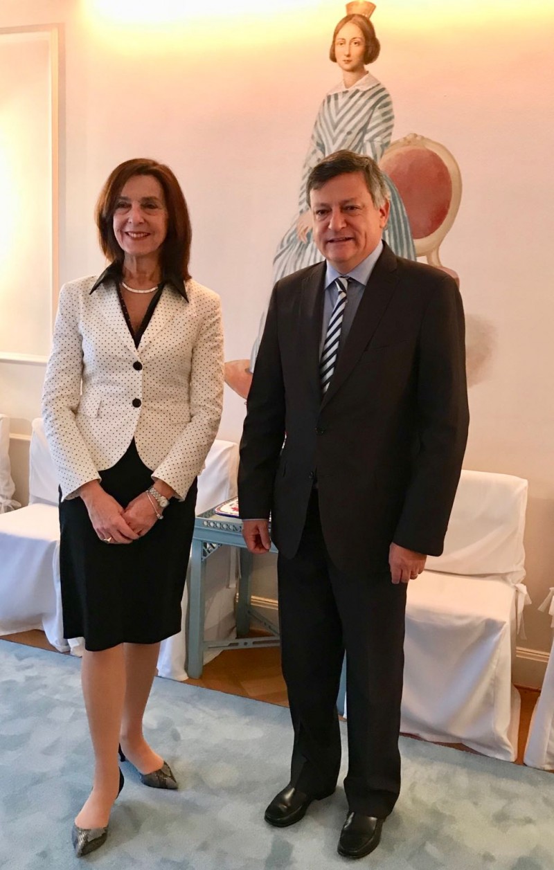 PEPPO FUE RECIBIDO POR LA CÓNSUL ARGENTINA EN BONN: "HAY MUCHO INTERÉS POR LO TURÍSTICO Y PRODUCTIVO DE NUESTRO CHACO"