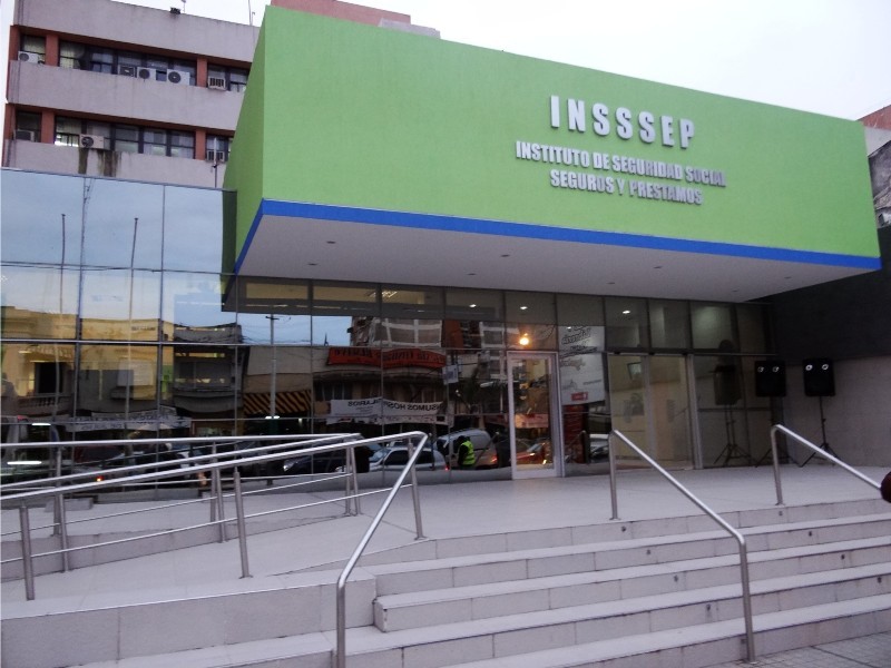 Ya se cumplieron dos años desde que el INSSSEP le adeuda el Seguro de Vida  