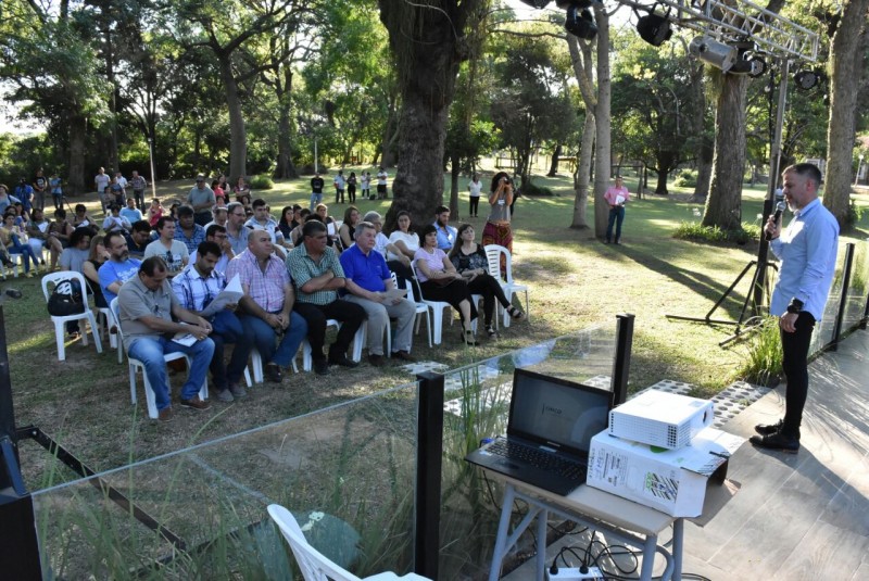 CONGRESO PROVINCIAL DE CULTURA: HORACIO REY DISERTÓ SOBRE LA NUEVA REVOLUCIÓN INDUSTRIAL EN LA GESTIÓN
