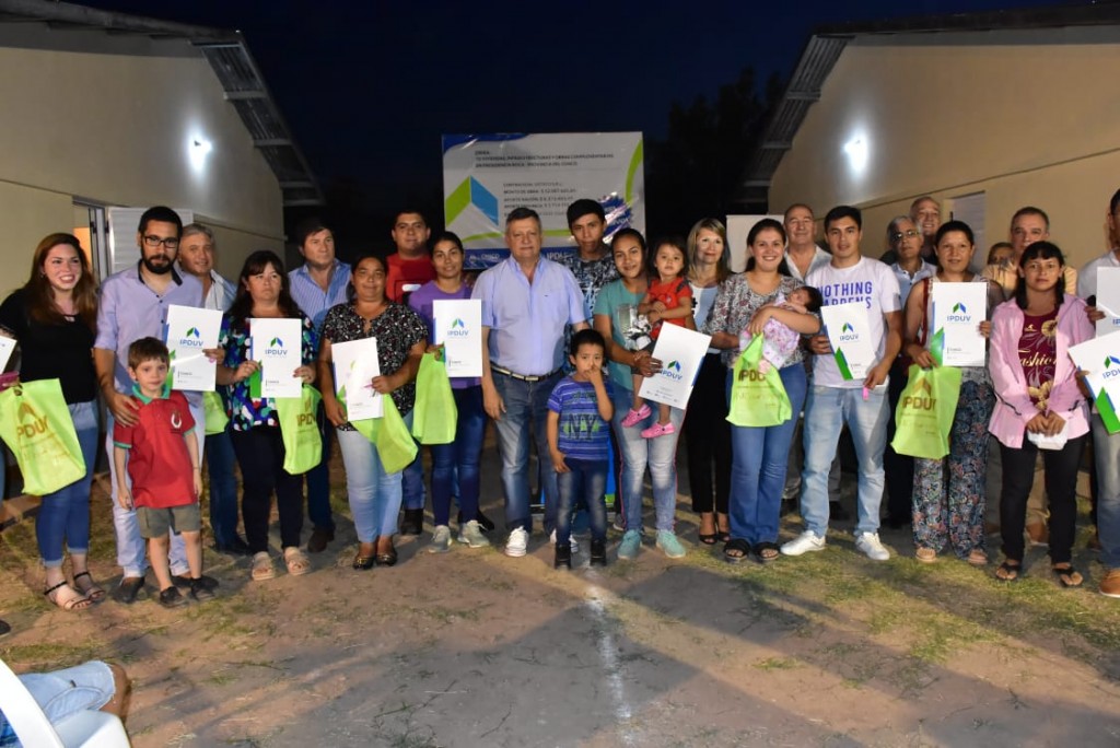 El Gobernador Domingo Peppo inauguró una Estación Transformadora en Presidencia Roca