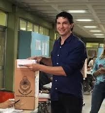 Votó el candidato del Frente Chaqueño Diego Arévalo
