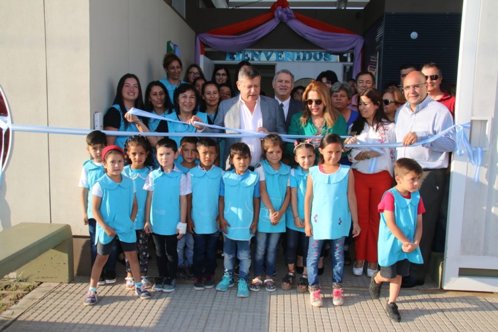 Domingo Peppo inaugur el nuevo Jard n de Infantes N 73 de Villa