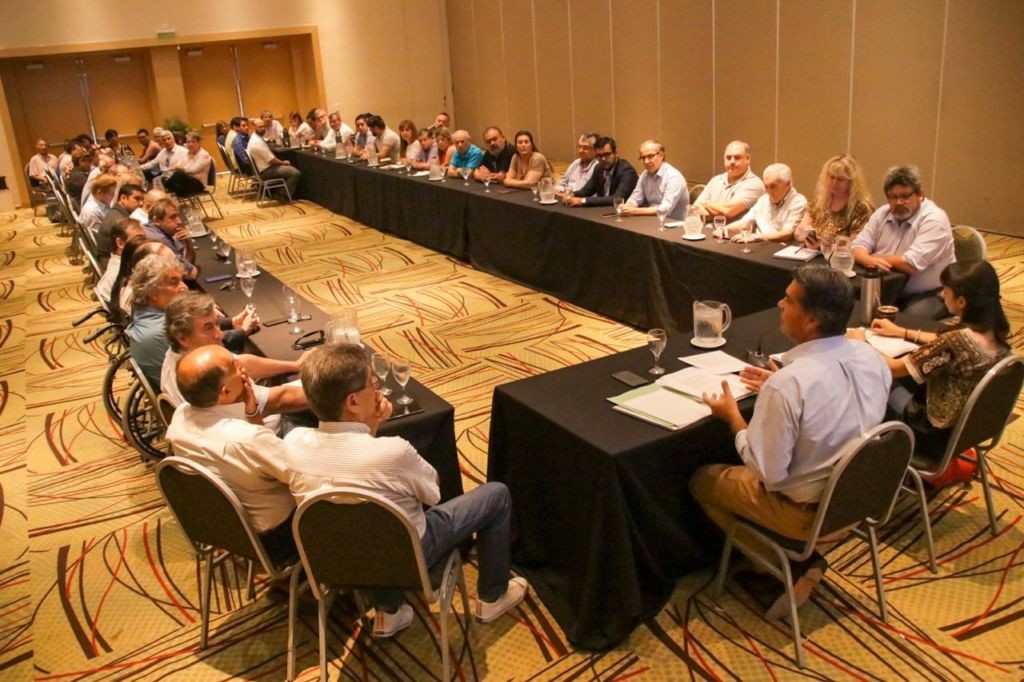 Jorge Capitanich comenzó hoy a diagramar su futura gestión 