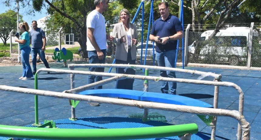 BARRANQUERAS: EL GOBIERNO PROVINCIAL AVANZA EN LA ÚLTIMA ETAPA DE LA NUEVA “PLAZA DE LA INCLUSIÓN”