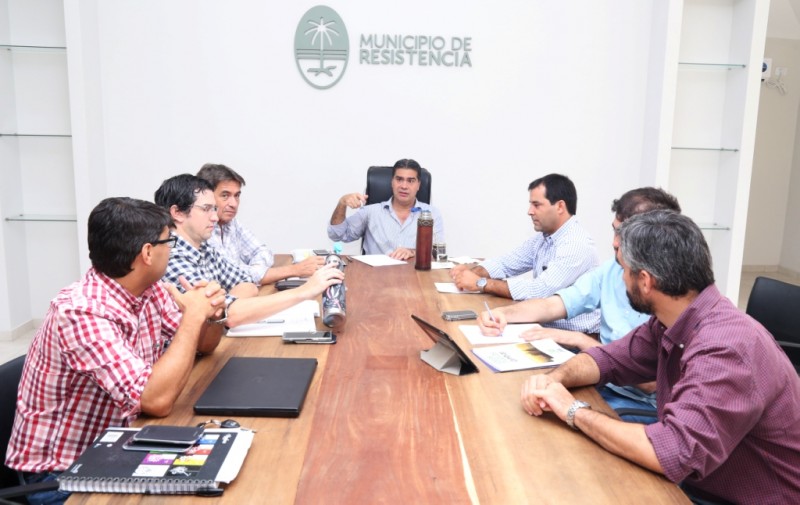 Junto a sus secretarios, Capitanich analizó distintas acciones que se implementarán en 2018 para transformar la ciudad