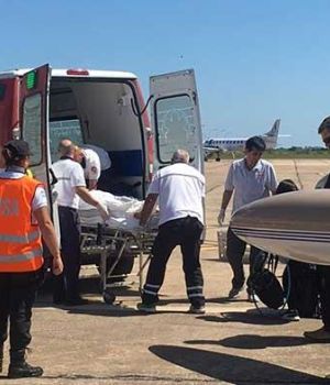Trasladaron a Santa Fe a la joven quemada por su pareja en Brasil
