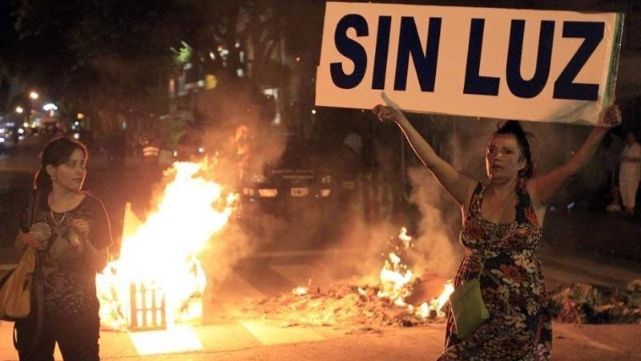 La última: Mandan carta del Veraz para cobrar la luz