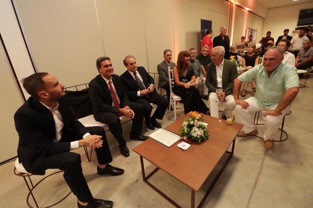 Capitanich luego de la reunión con  empresarios: "La construcción es la base para recuperar la actividad económica"