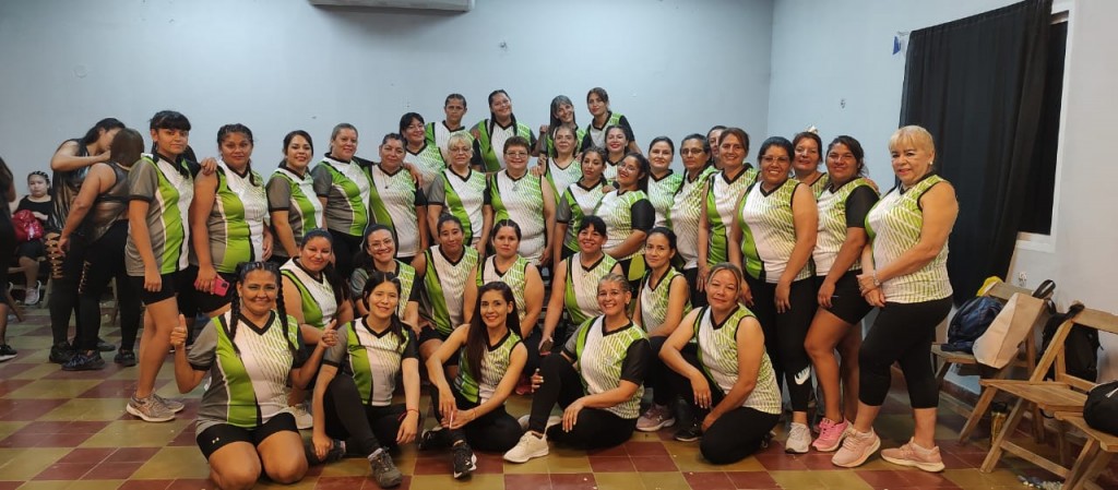 Las chicas de Urban Gym participaron del Cierre Anual del Instituto de Danzas y Fitness 