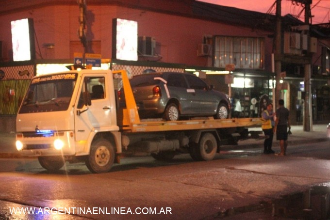 Continúan los casos de violencia en controles de  alcoholemia, hubo  intentos de fuga y un detenido
