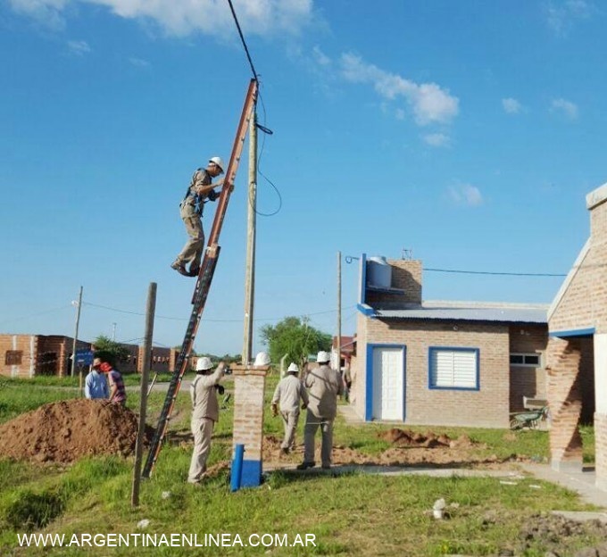 SECHEEP CONECTÓ MEDIDORES A VIVIENDAS CONSTRUIDAS POR COOPERATIVAS