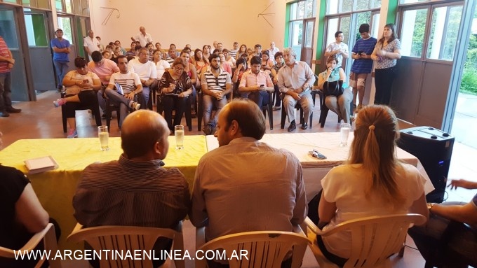 Bolatti se reunió con autoridades de comisiones vecinales y del Foro de Seguridad