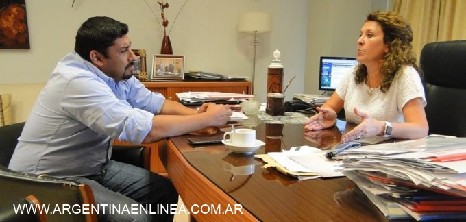 CRESPO Y CORREA EVALÚAN ACCIONES PARA FORTALECER LA ASISTENCIA EN FUERTE ESPERANZA