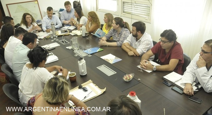 EL GOBIERNO FIJÓ CUATRO ACCIONES PRIORITARIAS PARA FORTALECER LA RED SANITARIA PROVINCIAL DURANTE 2017