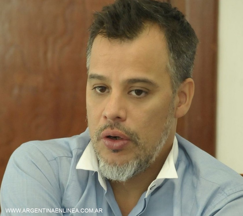 HORACIO REY SOBRE LA DESTITUCIÓN DE CASALBONI: "SOMOS RESPETUOSOS DE LAS AUTONOMÍAS MUNICIPALES"
