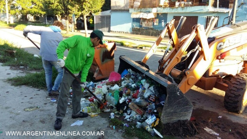 El municipio realiza operativos especiales  de limpieza y recolección en diferentes barrios