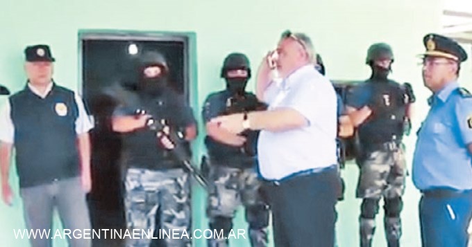 Ahora, el gobernador Colombi está bajo sospecha