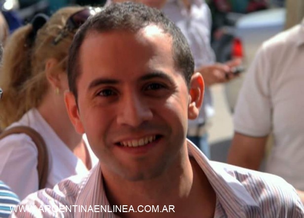 DIEGO BERNACHEA: Fervor de los Jóvenes