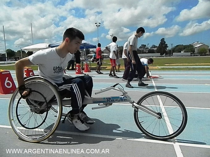 Con Atletismo y Handball concluye la instancia provincial de los JUEGOS EVITA
