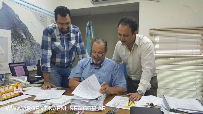 APA FIRMÓ LA ADJUDICACIÓN PARA LA OBRA DE LA DEFENSA DEL BARRIO SAN PEDRO PESCADOR
