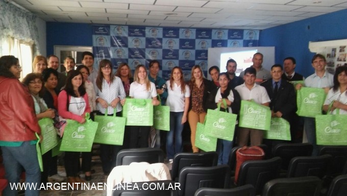AMBIENTE TRABAJA EN LA SENSIBILIZACIÓN 