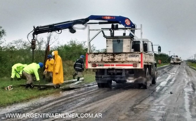 INTENSO TRABAJO DE SECHEEP TRAS EL TEMPORAL PARA RESTABLECER EL SERVICIO EN TODA LA PROVINCIA