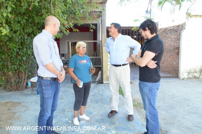 El intendente recorrió diferentes barrios para verificar obras y entrevistarse con los vecinos