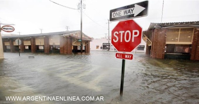 El huracán Matthew ya dejó 20 muertos en EE.UU.