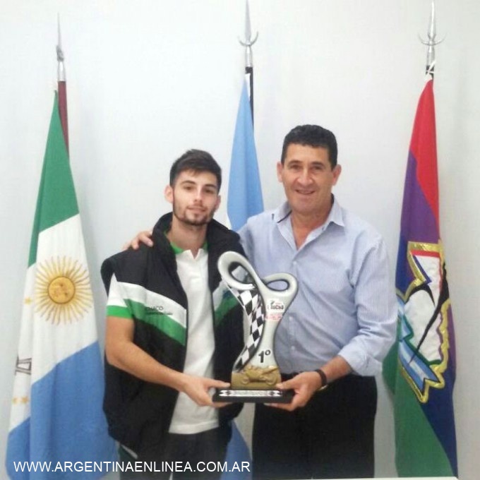 ARGÜELLO RECIBIÓ EL AGRADECIMIENTO DEL BICAMPEÓN DE MOTOCICLISMO