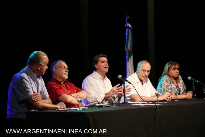 Capitanich disertó en el cierre del segundo encuentro “Repensando Argentina”