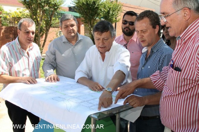 PEPPO RECORRIÓ LAS OBRAS DE AMPLIACIÓN DEL IPDUV Y PAVIMENTACIÓN DE LAS CALLES DE ALEDAÑAS