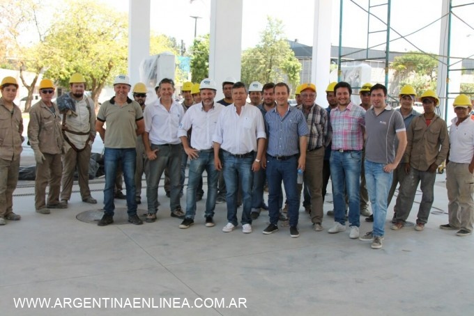 PEPPO VISITÓ LA OBRA DE UNA ESTACIÓN DE SERVICIO YPF QUE SERÁ HABILITADA EN DICIEMBRE