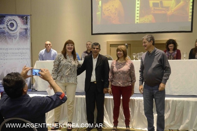 MÁS DE 400 DOCENTES TRABAJAN PARA MEJORAR LA CALIDAD DE LA EDUCACIÓN TÉCNICA