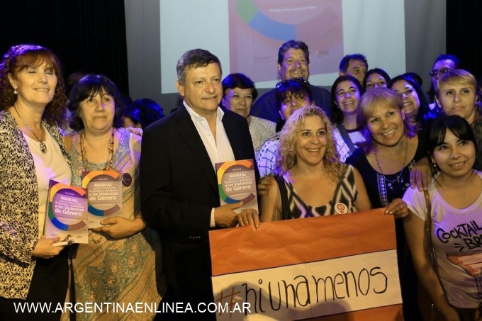 PEPPO MARCÓ EL COMPROMISO PARA FOMENTAR "LA ERRADICACIÓN DE LA VIOLENCIA COMO UNA ACTITUD COTIDIANA"