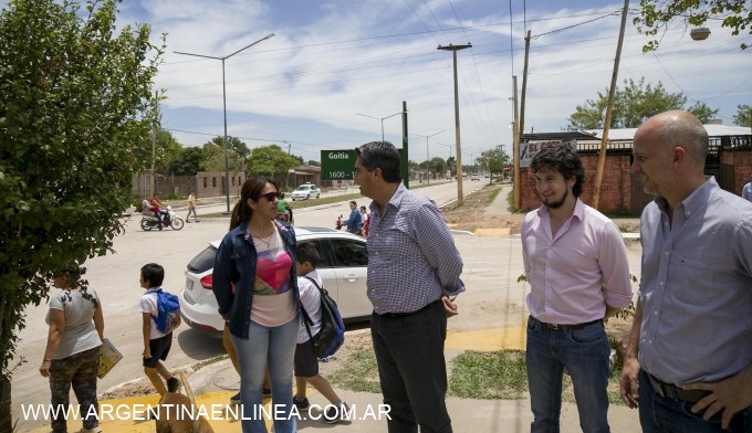 Capitanich supervisó las obras de la avenida Edison que se inaugurarán el próximo 2 de diciembre