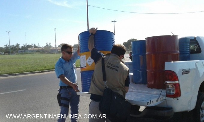 EL MINISTERIO DE AMBIENTE Y LA POLICÍA DEL CHACO DECOMISARON RESIDUOS PELIGROSOS