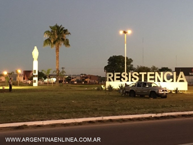 Capitanich habilita hoy los trabajos de iluminación y puesta en valor de la imagen de la virgen en la rotonda de Resistencia